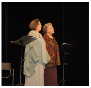 Anna e Antonia sul palco del Quirino